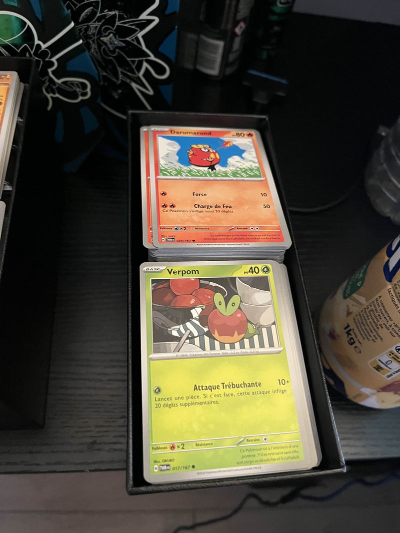 Lot 915 cartes Pokémon - aperçu 1 du lot communautaire LorenZone